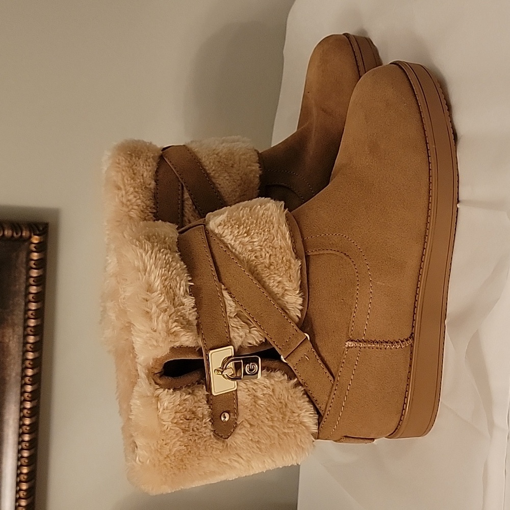 CBG Los Angeles Women's Angle Boots, Size 7.5, NWOT